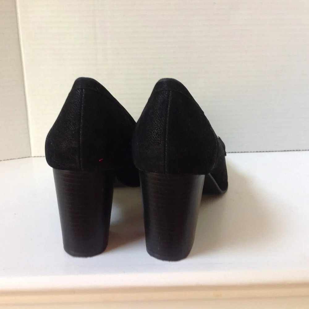 Jones New York Black Suede Shoes Horse Bit Buckle